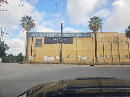 Mission Valley Cotton Mill. New Braunfels / Whittington's Denim (Fear the Walking Dead film location) / Or?